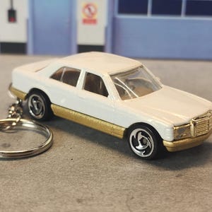 Mercedes-Benz 380 SEL Keychain, 380 SEL Keychain, Mercedes keychain, Premium keychain