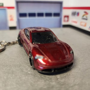Individueller Porsche Taycan Turbo S Schlüsselanhänger - Einzigartiges Porsche Taycan Geschenk, Turbo S Schlüsselanhänger für Auto-Liebhaber, Personalisiertes Porsche Zubehör