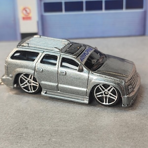 Cadillac Escalade Keychain, Cadillac Keychain, Cadillac Keychain, Custom Cadillac Escalade Keychain