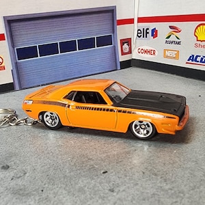 1970 Plymouth AAR Cuda Keychain, 70 AAR Cuda Keychain, Plymouth Barracuda Keychain, Premium Keychain