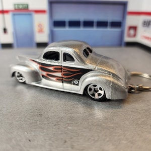 1940 Ford Sedan Keychain, 40 Ford Sedan Keychain, Ford Keychain, Diecast Ford Keychain, Premium Keychain