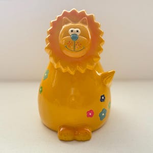 Vintage 1970&#39;s Lion Floral Piggy Bank