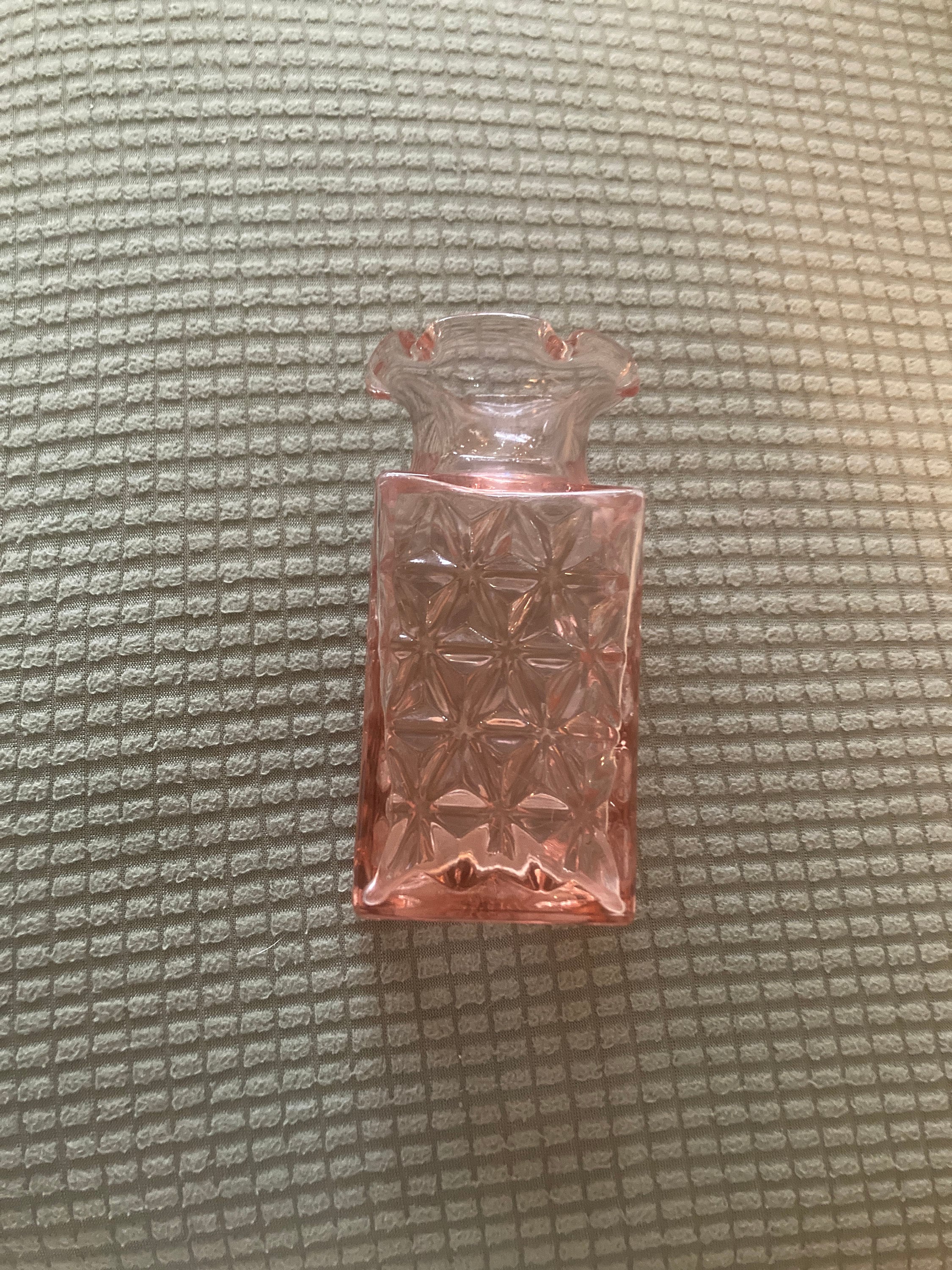 Vintage imperial glass Ohio Mount Vernon pink azalea flower vase square with ruffled top edge