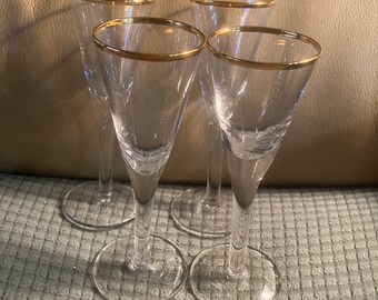 Gold rimmed stemmed cordial glasses – set of 4