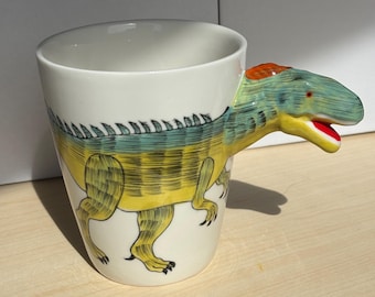 Taza de cerámica con dinosaurio en 3D – Taza pintada a mano con asa de dinosaurio