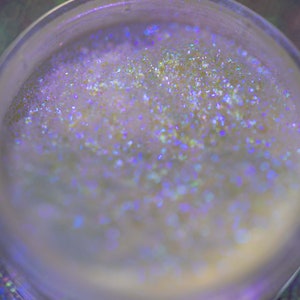 błyszczący wielobarwny sypki pigment w proszku tęczowy duochrome aurora - nr 4