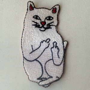 Gato dedo medio hago lo que quiero diseño de bordado