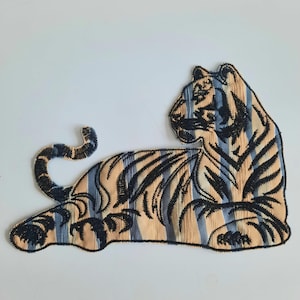 Großer, gestickter Tigeraufnäher im Vintage-Skizzenstil