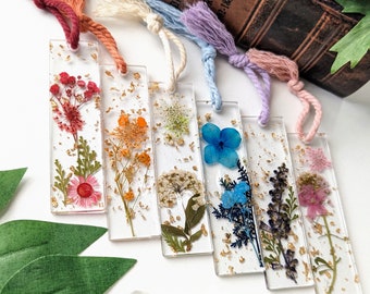 Marque-page floral artisanal en résine, accessoire fleur petit cadeau