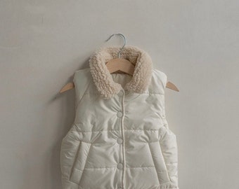 Gilet di peluche perfetto. Gilet per bambino. Abbigliamento da bimbi. Vestiti per bambini caldi e accoglienti. Vestiti neonati dall'Ucraina