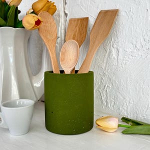 Green Utensil Holder Concrete Kitchen Storage Jar Utensil Crock Kitchen Organizer Pot Provence Kitchen Accent Kitchenware Gift for Mom