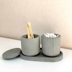 Cotton Rounds Holder Q-tips Storage Jar Toothbrush Holder Farmhouse Bathroom Accessories Concrete Jars with Lid Bathroom Decorative Canister