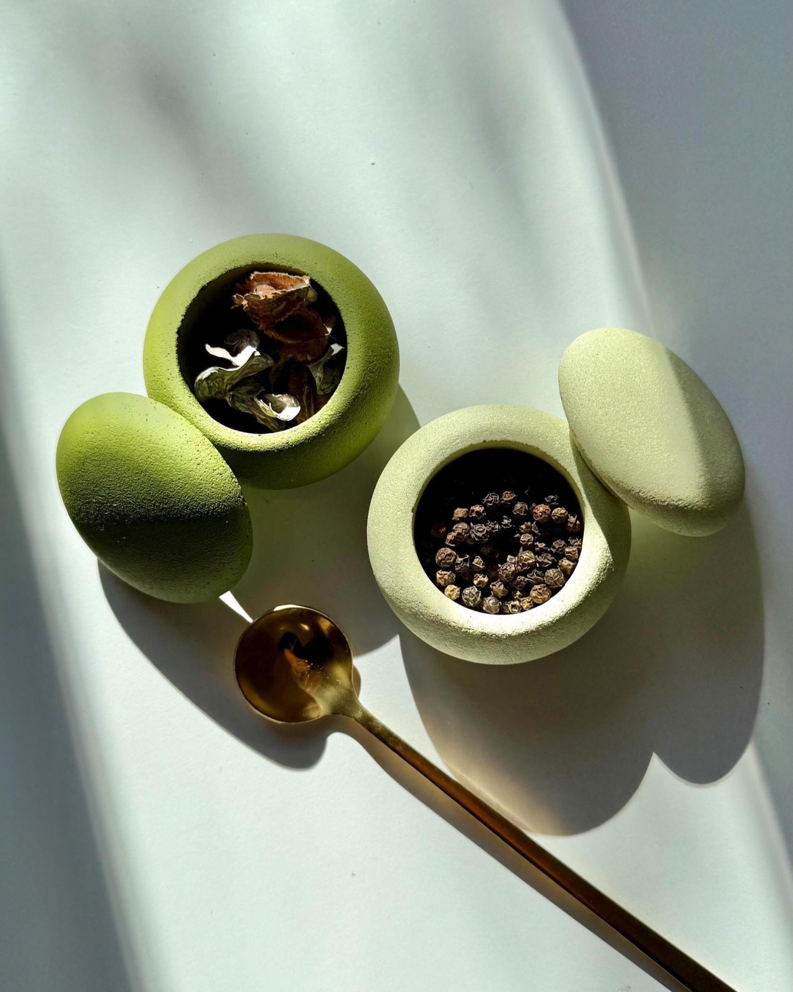 Salt and Pepper Pinch Pot Set, Green Concrete Salt Cellar with Lid, Cute Spice Bowls, Kitchen Storage Jar, Provence Countertop Accessories - olive green, pistachio green