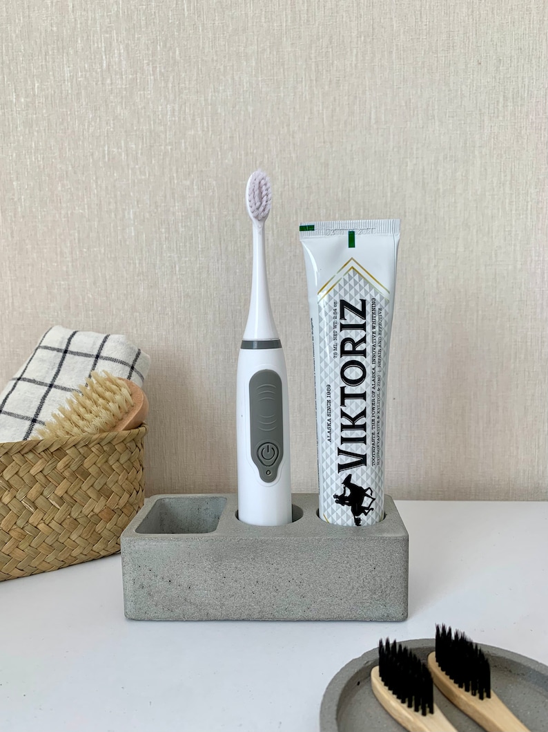 Hållare för elektrisk tandborste i betong, modern bänkorganisatör i badrum, minimalistisk toalettbricka i cement, modern badrumsinredning bild 16