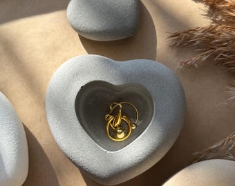 Rustic Wedding Rings Box  Wabi Sabi Jewellery Jar Small Earring Storage Box Concrete Container With Lid  Bridal Shower Gift Engagement Gift