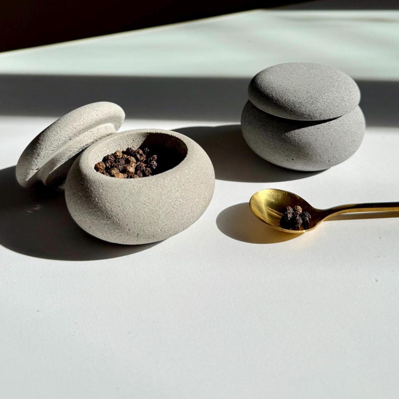 Small Salt and Pepper Bowls Set, Concrete Pinch Pot, Pebble Stone Lidded Jar for Spice, Rustic Storage Container with Lid, Cute Kitchen Gift