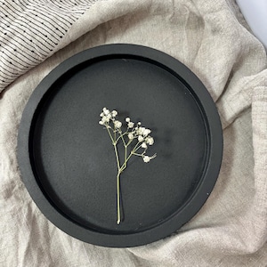 Round Concrete Display Tray, Elegant Counter Tray, Modern Jewellery Dish, Candle Plate, Trinket Tray, Black Decorative Tray, Christmas Gift