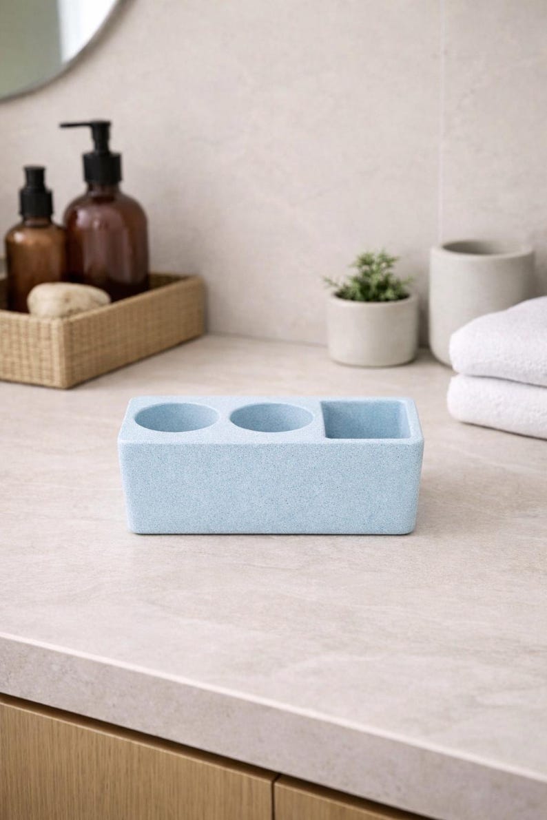 Hållare för elektrisk tandborste i betong, modern bänkorganisatör i badrum, minimalistisk toalettbricka i cement, modern badrumsinredning pastel blue