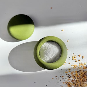 Green Salt Cellar, Pinch Pot, Salt Pig, Concrete Salt and Pepper Jar with Lid, Spice Bowl, Salt Keeper, Salt Jar, Salt Box, Pepper Container