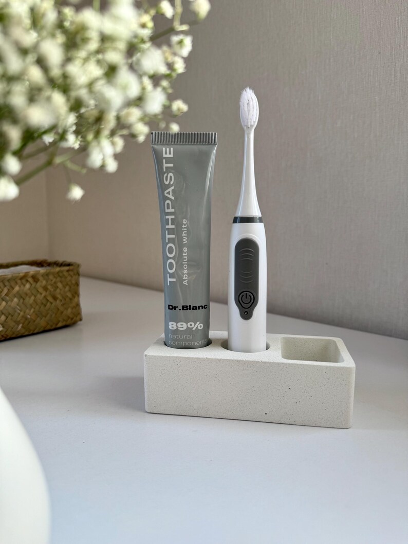 Hållare för elektrisk tandborste i betong, modern bänkorganisatör i badrum, minimalistisk toalettbricka i cement, modern badrumsinredning bild 17