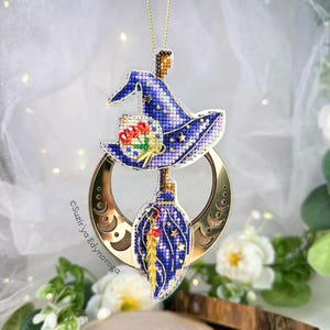 Witch's Embroidery Arsenal Cross Stitch Kit 1139, Beaded Magic Hat Design with Plastic Canvas