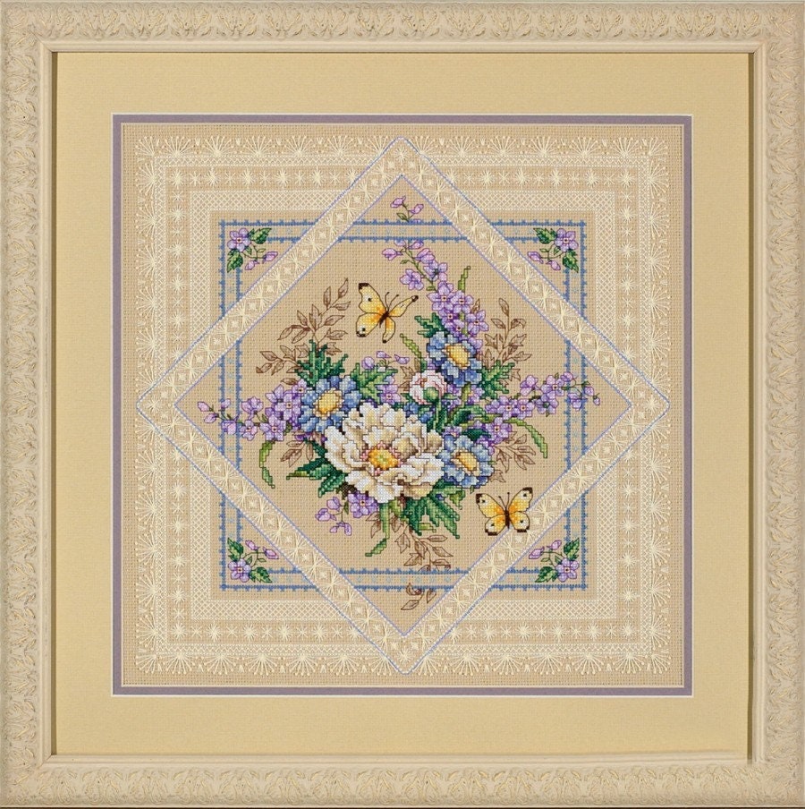 Flowers and Lace, Dimensions Counted Cross Stitch Kit (aida 14ct
