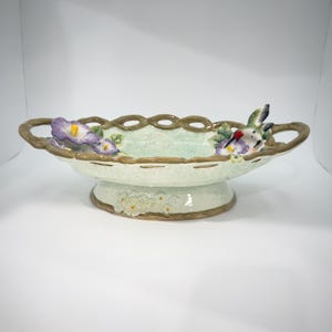 Corner Ruby Botanical Collection Pedestal Tray Hummingbird Floral Centerpiece