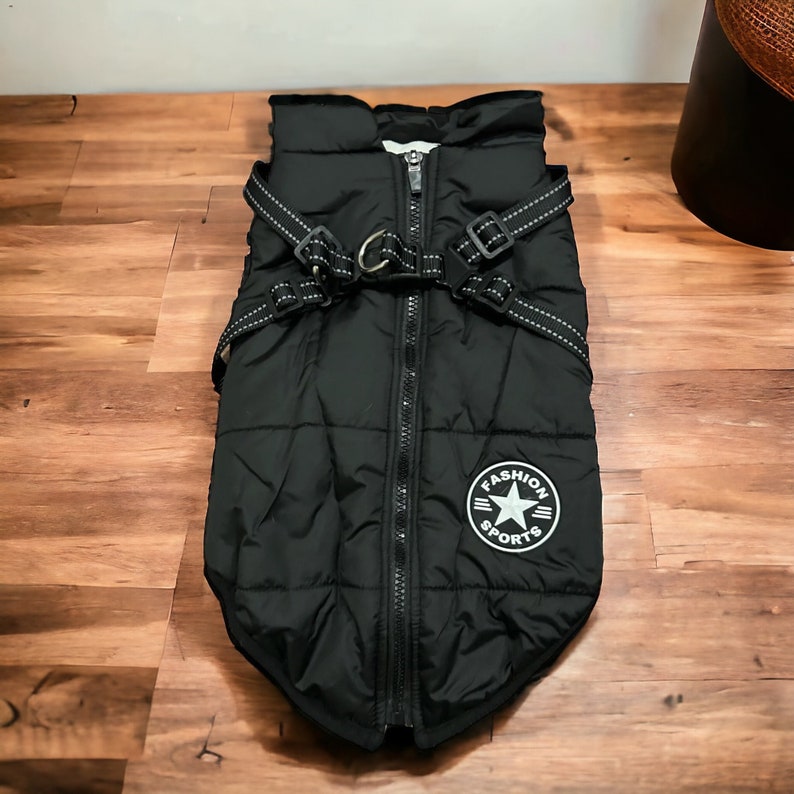 Harnais rembourré chaud pour chien Manteau imperméable pour chien doublé de polaire Disponible pour toutes les tailles dans une variété de couleurs Noir