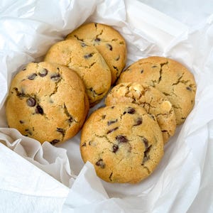 Thick Cookie Box | Handmade Stuffed Cookies | Chocolate Chip Cookies | Cookie Gift Box | Nutella Cookies | NY Cookie | Gourmet Cookies