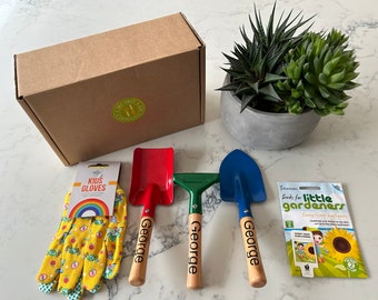 « Mon premier kit de jardinage » personnalisé pour enfants - 3 outils, gants et graines - fourchette, truelle, râteau - kit d'outils de jardin - cadeau idéal pour les enfants