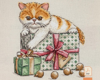 Weihnachtskatzen-Kreuzstichmuster, Kätzchen auf einer Geschenkbox mit Schleife | Festliches PDF & SAGA-Diagramm | Geschenk für Katzenliebhaber — Geschenkkätzchen