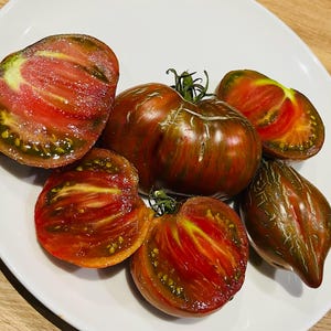 Berkeley Tie Dye Heart Tomato (10 seeds)