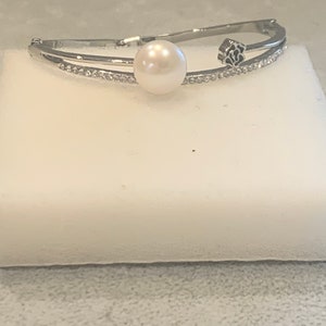 Freshwater Pearl Silver Bangle