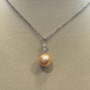 Pink Freshwater Edison Pearl pendant necklace