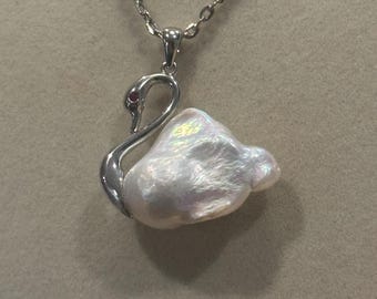 s925 Large Swan Pendant with Baroque Freshwater Pearl Necklace
