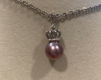 Freshwater Pearl Crown Pendant/Necklace
