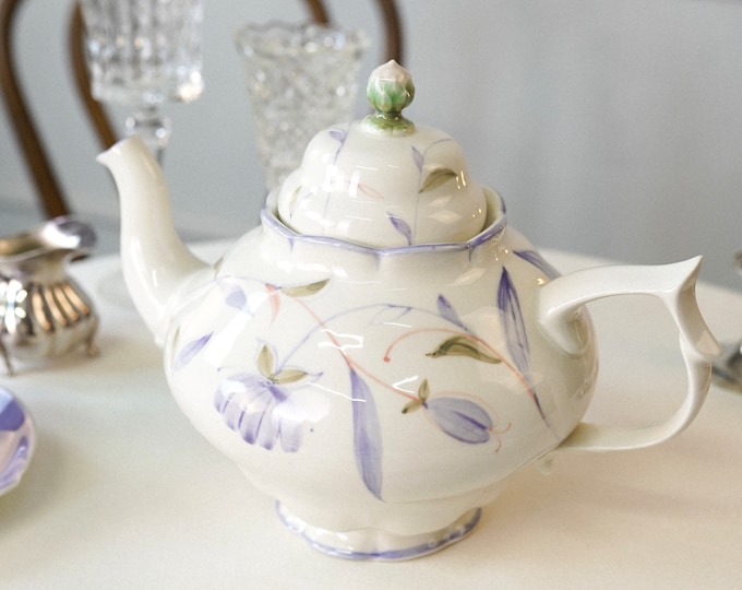 Porcelain Tea Set Ceramic Teapot With Infuser Tableware Painted Pottery Tea Kettle Porcelain Teapot English Tea Party Bakers Gift Tea Lovers
