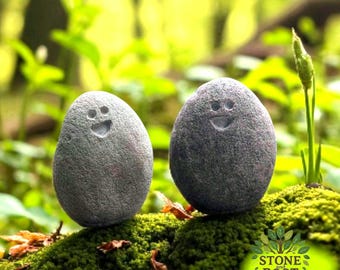 Hand-Carved Smiling Stone Pebbles, Desk buddies, Pocket Companion Gift, friendship gift.