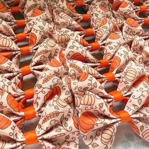 30 x Pumpkin Dog grooming bows
