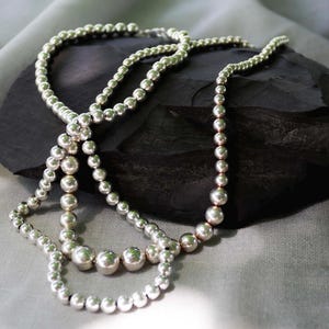 Collana con perline a sfera in argento / Gioielli minimalisti / Collana massiccia graduata in argento sterling / Collana con perline moderna per donna
