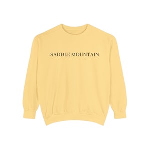 Saddle Mountain, Rome, GA Community Pride Unisex Stückgefärbtes Sweatshirt