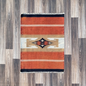 Tapis kilim tissé à la main - Design tribal géométrique, décoration bohème