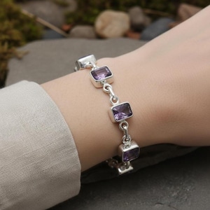 Bracciale in argento con ametista/Bracciale rettangolare con maglie in pietra preziosa/Gioiello con pietra portafortuna di febbraio/Regalo per lei