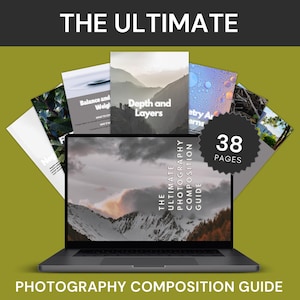 Op de afbeelding: Een laptop met een fotografie gids met de titel "The Ultimate Photography Composition Guide". De afbeelding toont een berglandschap. Rondom de laptop liggen brochures met landschapsafbeeldingen en titels als "Depth and Layers".