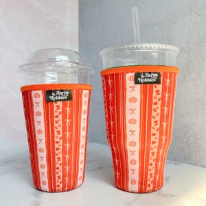 Pumpkin bows drink sleeve- coffee sleeve- iced coffee sleeve- coffee holder- cup sleeve- halloween drink sleeve- fall-coquette