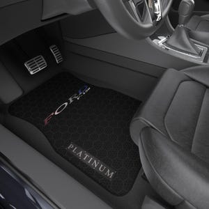 Juego de 4 alfombrillas resistentes para camioneta Ford F-150 Platinum: el regalo perfecto para propietarios de camionetas, accesorios automotrices y camionetas personalizadas.