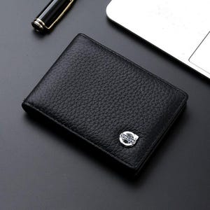 Funda para documentos de conducir, como licencia, registro, tarjetas de presentación y tarjetas bancarias, con el logotipo V.