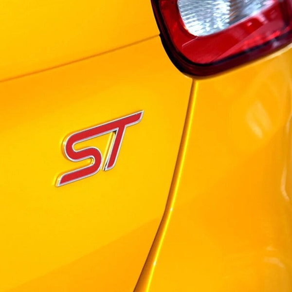 Verbessere deinen Ford: ST Emblem für Performance und Stil am Heck