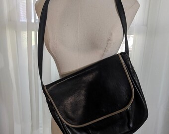 Vintage (1980s) Towanny Black Leather Purse