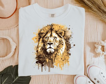 Lion Graphic T-Shirt, animal lover shirt, gift for her, t shirt, gift for him, animal lover gift, tshirt, graphic tee. trendy tee,